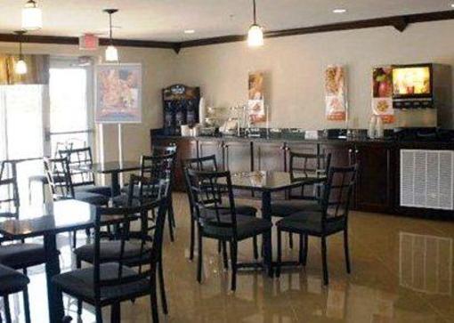 фото отеля Sleep Inn and Suites Brunswick (Georgia)