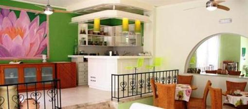 фото отеля Water Lily Apartments Akrotiri (Crete)