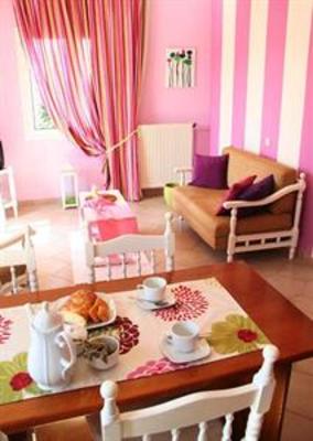 фото отеля Water Lily Apartments Akrotiri (Crete)