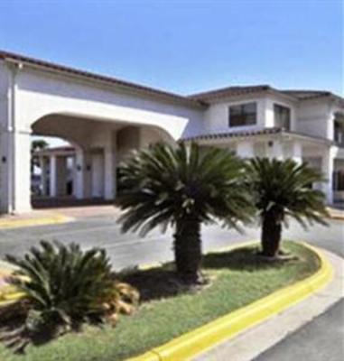 фото отеля Super 8 Motel Weslaco