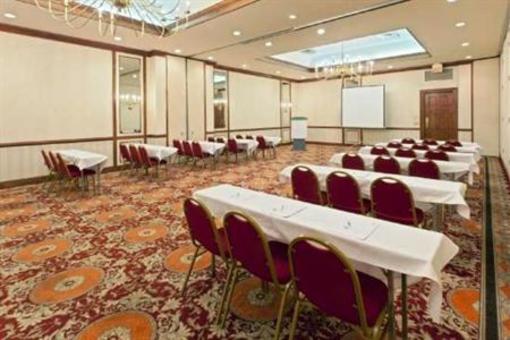 фото отеля Holiday Inn Golf & Conference Center Staunton