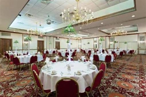 фото отеля Holiday Inn Golf & Conference Center Staunton