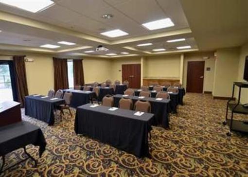 фото отеля Hampton Inn & Suites New Hartford Utica