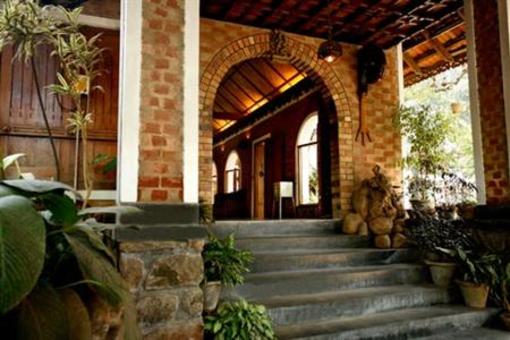 фото отеля Hotel Ambadi Thekkady