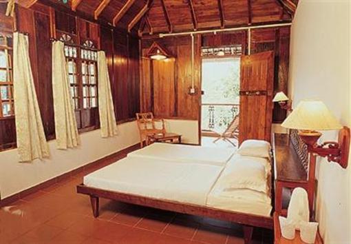 фото отеля Hotel Ambadi Thekkady