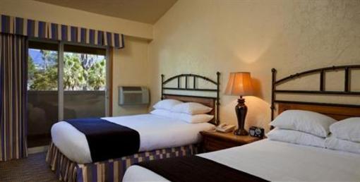 фото отеля The Parkside Inn