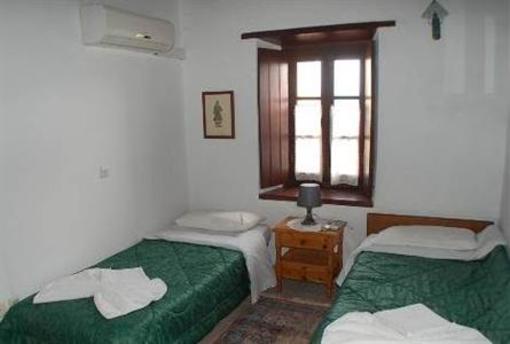 фото отеля Gialos Village Beach Apartments