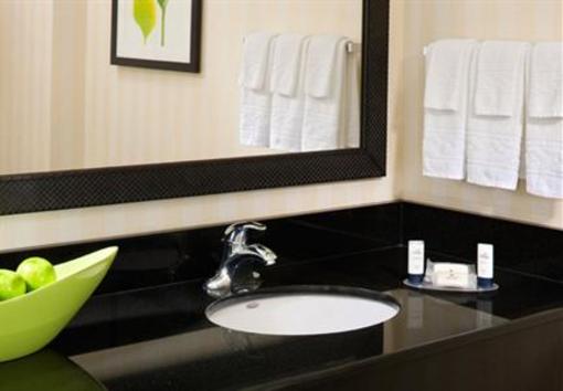 фото отеля Fairfield Inn & Suites Harrisonburg