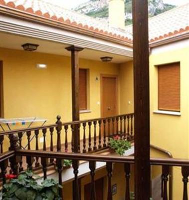 фото отеля Rincon De Poo Apartamentos Rurales