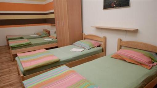 фото отеля Hostel Sova Novi Sad