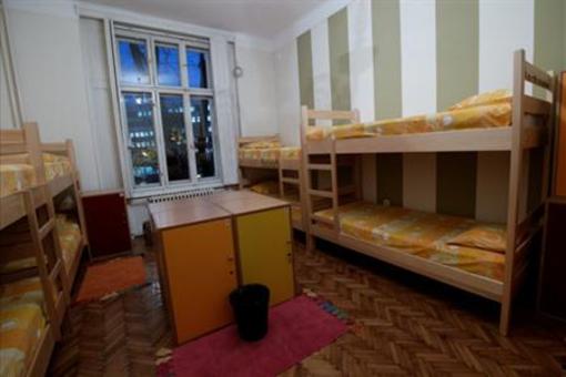фото отеля Hostel Sova Novi Sad