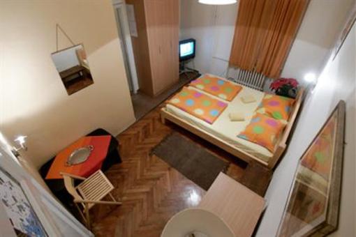 фото отеля Hostel Sova Novi Sad