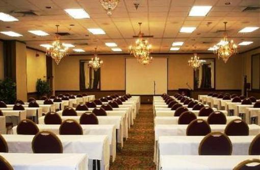 фото отеля Clarion Inn & Suites Hampton