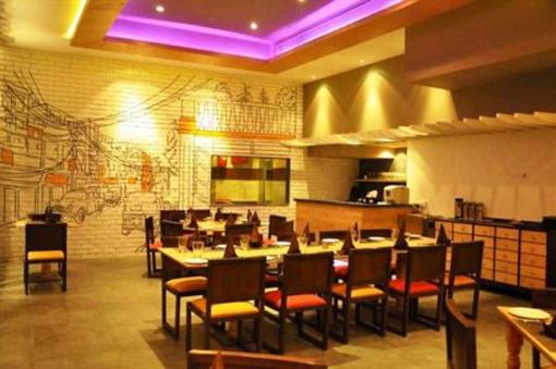 фото отеля Holiday Inn Express Ahmedabad