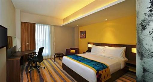 фото отеля Holiday Inn Express Ahmedabad
