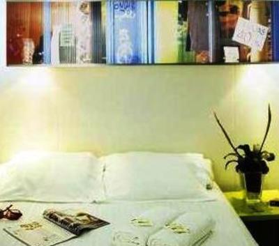 фото отеля Hostal Gat Raval