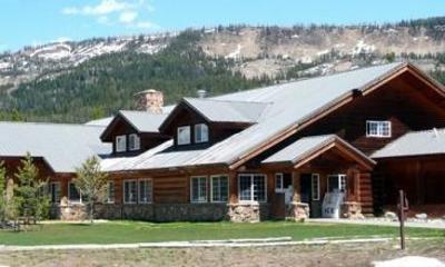 фото отеля Headwater's Lodge & Cabins at Flagg Ranch