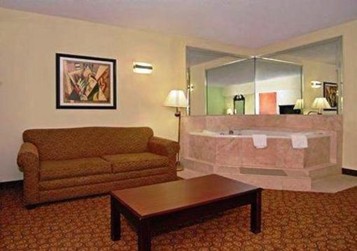 фото отеля Comfort Inn & Suites Fort Lauderdale