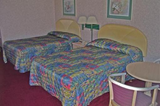 фото отеля Colonial Inn & Suites Reidsville