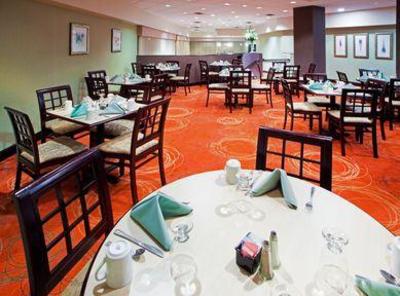 фото отеля Holiday Inn Salisbury Downtown Area