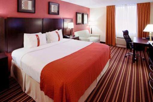 фото отеля Holiday Inn Salisbury Downtown Area