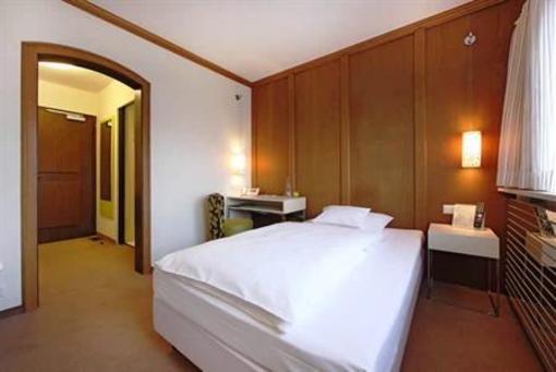 фото отеля Hotel Krone Tubingen