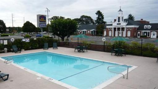 фото отеля Best Western Lakewood Motor Inn