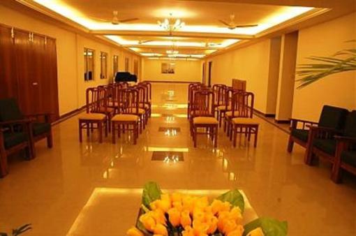 фото отеля Red Mount Hotel