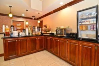 фото отеля Best Western Windsor Suites Greensboro