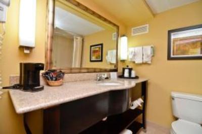 фото отеля Best Western Windsor Suites Greensboro