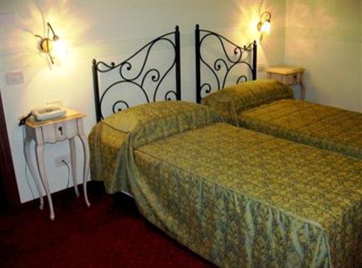 фото отеля Bartabel Hotel Gargnano