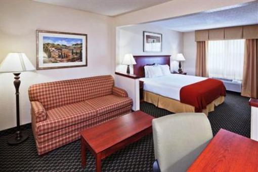 фото отеля Holiday Inn Express Tulsa-Woodland Hills