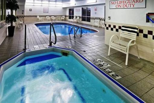фото отеля Holiday Inn Express Tulsa-Woodland Hills