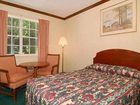 фото отеля Econo Lodge Colonial