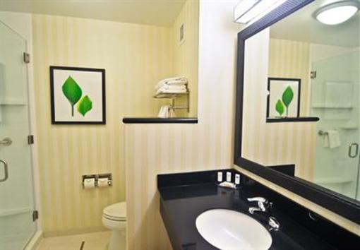 фото отеля Fairfield Inn & Suites Cedar Rapids