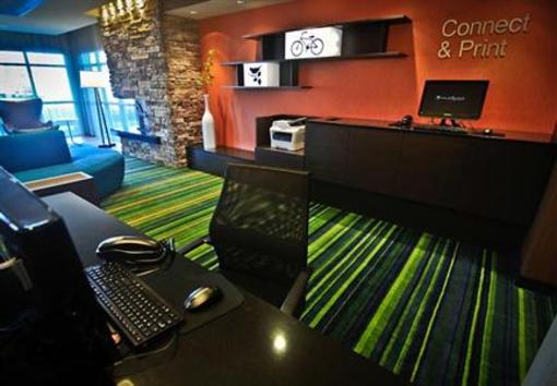 фото отеля Fairfield Inn & Suites Cedar Rapids