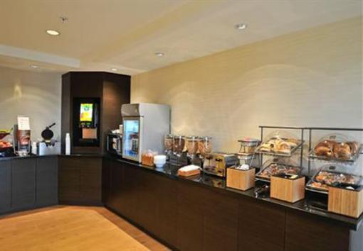 фото отеля Fairfield Inn & Suites Cedar Rapids