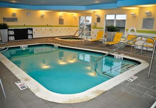 фото отеля Fairfield Inn & Suites Cedar Rapids