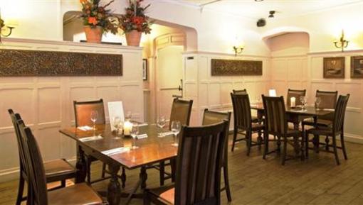 фото отеля The Ely Hotel Camberley