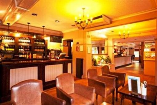 фото отеля The Ely Hotel Camberley