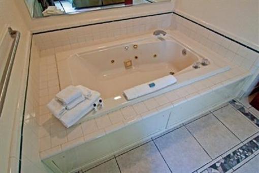 фото отеля Best Western Leisure Inn Crossville