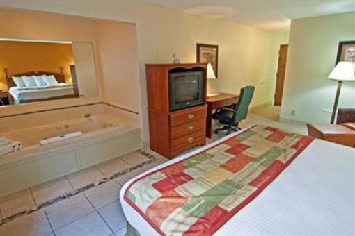 фото отеля Best Western Leisure Inn Crossville