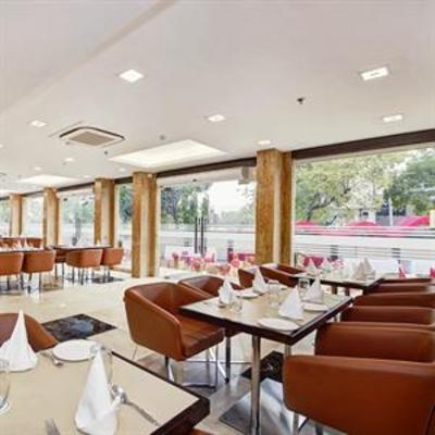 фото отеля Hotel Palm Springs Medi Spa & Stays