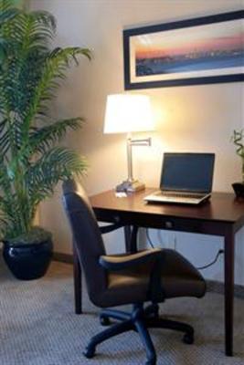 фото отеля Holiday Inn Express Albany - Downtown