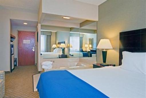 фото отеля Holiday Inn Express Sault Ste. Marie