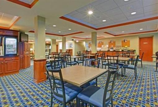 фото отеля Holiday Inn Express Sault Ste. Marie