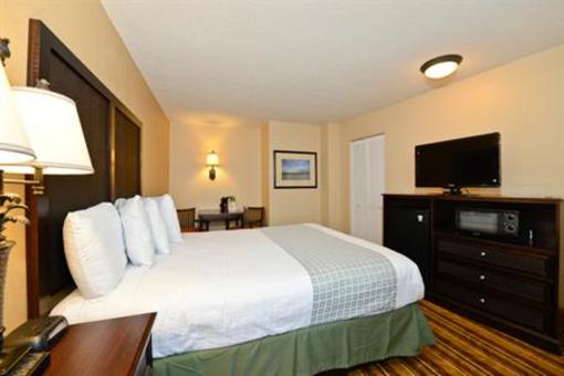 фото отеля Lexington Inn & Suites Daytona Beach