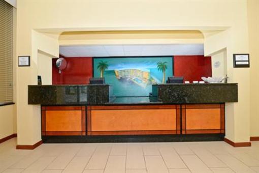 фото отеля Lexington Inn & Suites Daytona Beach