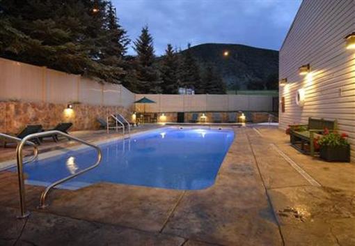фото отеля Christie Lodge
