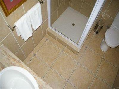 фото отеля Bar-t-Nique Guest House